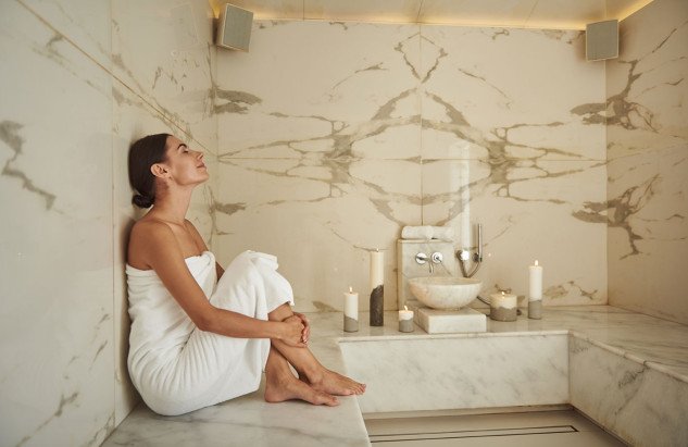 Hammam Beldi carrelé traditionnel